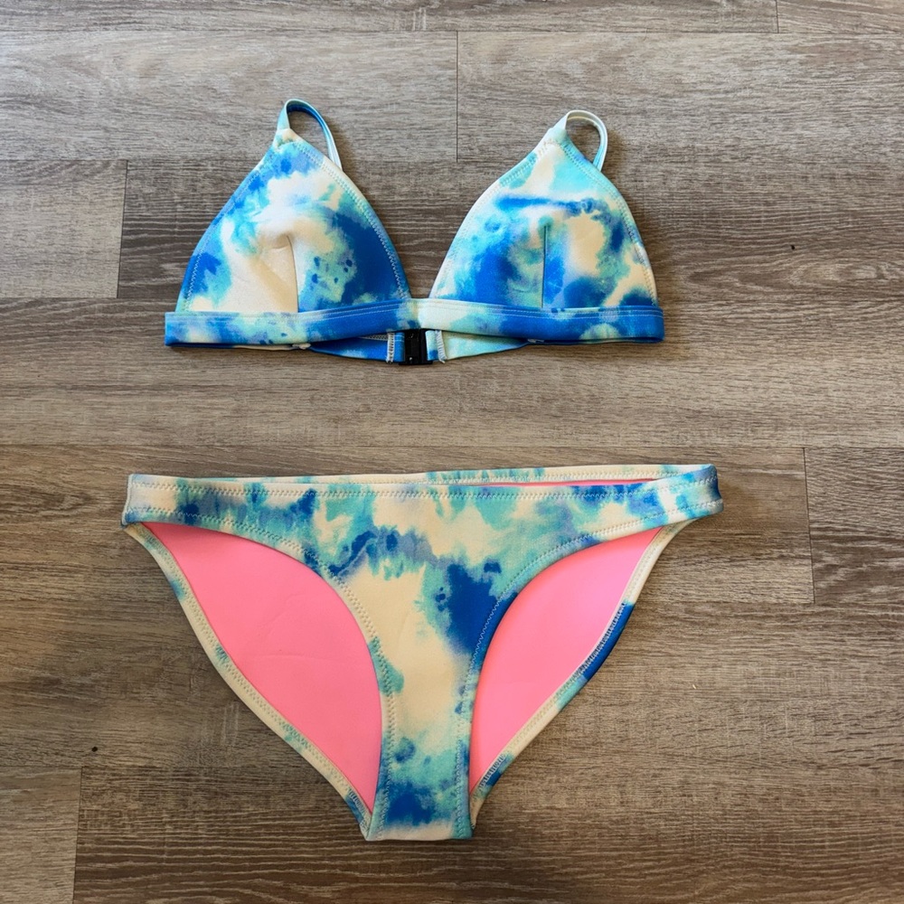 Triangl Billie Swimwear Blue Tie Dye Bikini